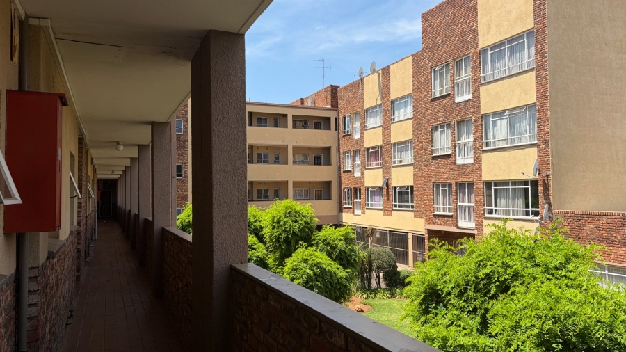 1 Bedroom Property for Sale in Potchefstroom North North West